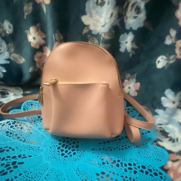 Soft blush pink Miniso mini backpack - Picture 1 of 5